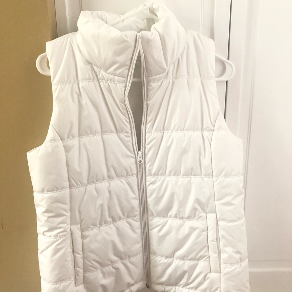 White vest